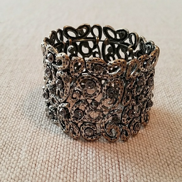 Boutique Jewelry - Silver cuff bracelet